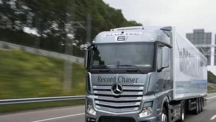 新能源汽車與產業動態周覽 比亞迪D1續航突破，特斯拉面臨挑戰，行業整合與國產化加速